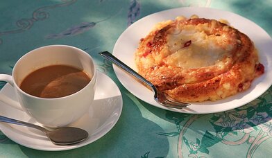 Kaffee und Kuchen - Copyright: Rainer Sturm, pixelio.de